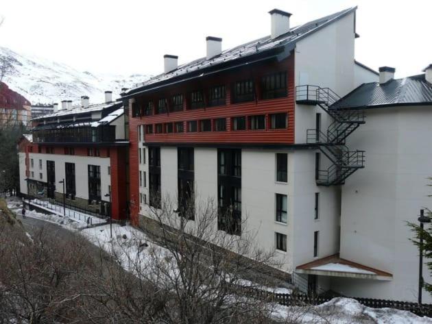 Estudio En Zona Baja Y Garaje Opcional Sierra Nevada Ngoại thất bức ảnh